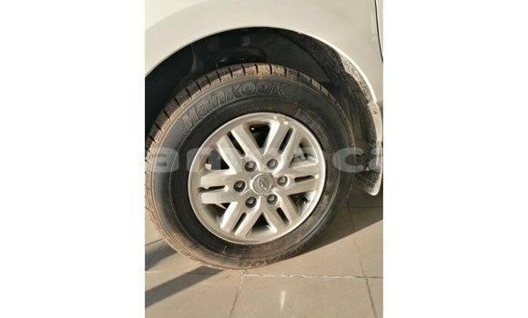 Buy Import Hyundai Accent White Car in Import - Dubai in A'ana Buy Import Hyundai Accent White Car in Import - Dubai in A'ana