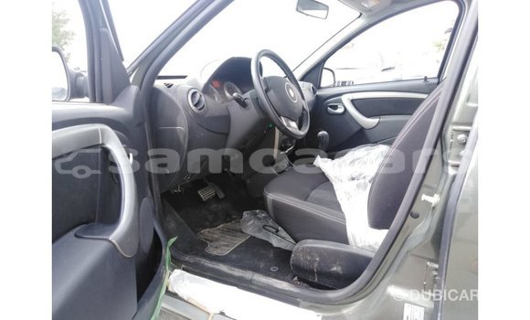Buy Import Renault Duster Green Car in Import - Dubai in A'ana Buy Import Renault Duster Green Car in Import - Dubai in A'ana