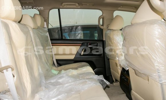 Acheter Import Voiture Toyota Land Cruiser Autre à Import - Dubai, A'ana Acheter Import Voiture Toyota Land Cruiser Autre à Import - Dubai, A'ana