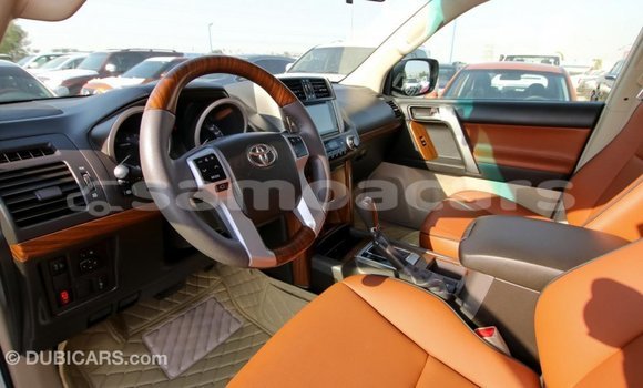 Buy Import Toyota Prado White Car in Import - Dubai in A'ana Buy Import Toyota Prado White Car in Import - Dubai in A'ana