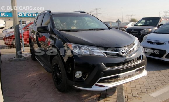 Acheter Import Voiture Toyota RAV4 Noir à Import - Dubai, A'ana Acheter Import Voiture Toyota RAV4 Noir à Import - Dubai, A'ana