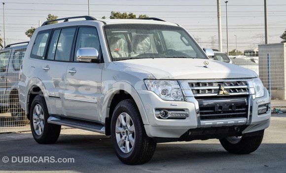 Buy Import Mitsubishi Pajero White Car in Import - Dubai in A'ana Buy Import Mitsubishi Pajero White Car in Import - Dubai in A'ana