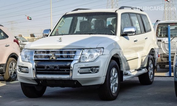 Buy Import Mitsubishi Pajero White Car in Import - Dubai in A'ana Buy Import Mitsubishi Pajero White Car in Import - Dubai in A'ana