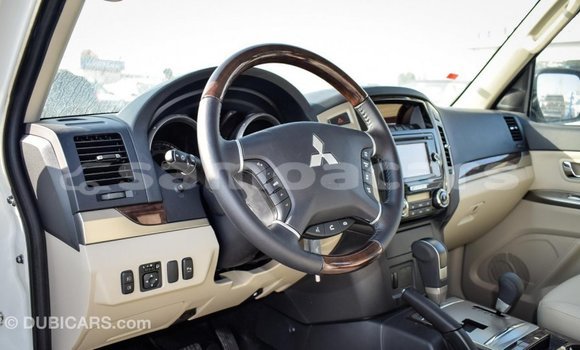 Buy Import Mitsubishi Pajero White Car in Import - Dubai in A'ana Buy Import Mitsubishi Pajero White Car in Import - Dubai in A'ana