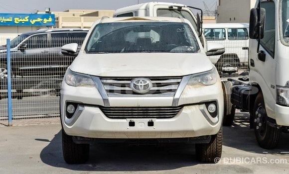 Buy Import Toyota Fortuner White Car in Import - Dubai in A'ana Buy Import Toyota Fortuner White Car in Import - Dubai in A'ana