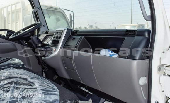 Buy Import Mitsubishi L400 White Truck in Import - Dubai in A'ana Buy Import Mitsubishi L400 White Truck in Import - Dubai in A'ana
