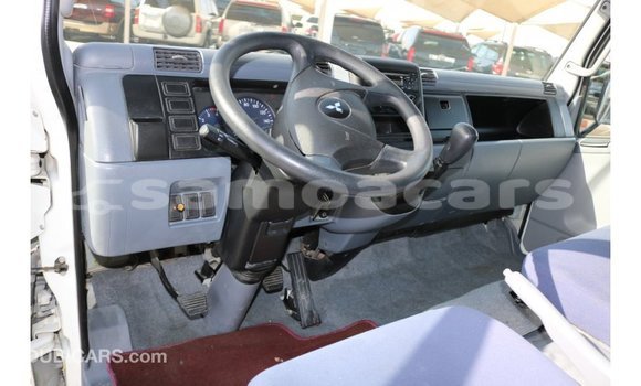 Acheter Import Utilitaire Mitsubishi L400 Blanc à Import - Dubai, A'ana
