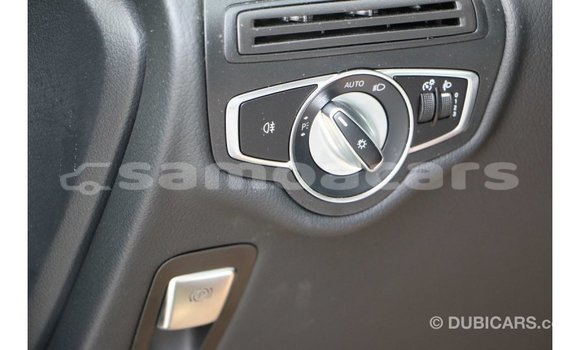 Acheter Import Voiture Mercedes-Benz 250 Noir à Import - Dubai, A'ana Acheter Import Voiture Mercedes-Benz 250 Noir à Import - Dubai, A'ana