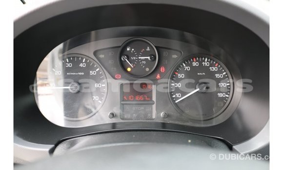 Acheter Import Voiture Peugeot Partner Blanc à Import - Dubai, A'ana