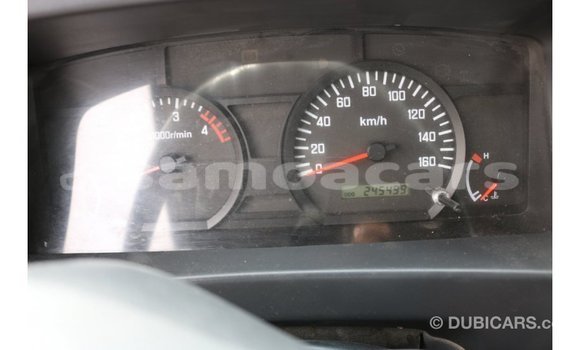 Acheter Import Voiture Isuzu Rodeo Blanc à Import - Dubai, A'ana