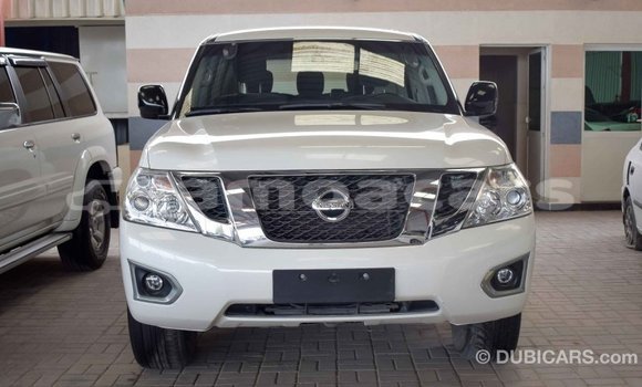 Acheter Import Voiture Nissan Patrol Blanc à Import - Dubai, A'ana Acheter Import Voiture Nissan Patrol Blanc à Import - Dubai, A'ana
