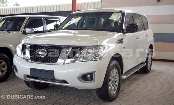 Acheter Import Voiture Nissan Patrol Blanc à Import - Dubai, A'ana Acheter Import Voiture Nissan Patrol Blanc à Import - Dubai, A'ana