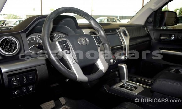Acheter Import Voiture Toyota Tundra Noir à Import - Dubai, A'ana Acheter Import Voiture Toyota Tundra Noir à Import - Dubai, A'ana