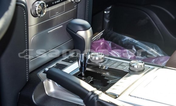 Buy Import Toyota Land Cruiser White Car in Import - Dubai in A'ana Buy Import Toyota Land Cruiser White Car in Import - Dubai in A'ana