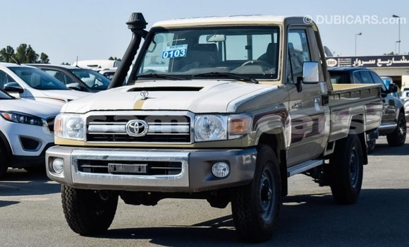Buy Import Toyota Land Cruiser Beige Car in Import - Dubai in A'ana Buy Import Toyota Land Cruiser Beige Car in Import - Dubai in A'ana