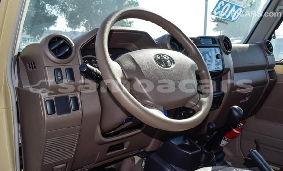 Buy Import Toyota Land Cruiser Beige Car in Import - Dubai in A'ana Buy Import Toyota Land Cruiser Beige Car in Import - Dubai in A'ana