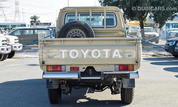 Buy Import Toyota Land Cruiser Beige Car in Import - Dubai in A'ana Buy Import Toyota Land Cruiser Beige Car in Import - Dubai in A'ana