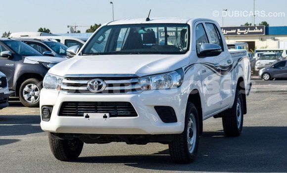 Buy Import Toyota Hilux White Car in Import - Dubai in A'ana Buy Import Toyota Hilux White Car in Import - Dubai in A'ana
