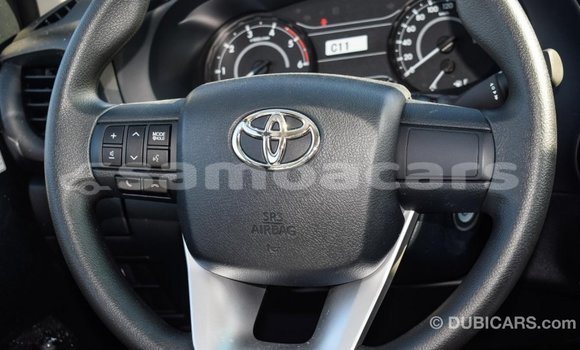 Buy Import Toyota Hilux White Car in Import - Dubai in A'ana Buy Import Toyota Hilux White Car in Import - Dubai in A'ana