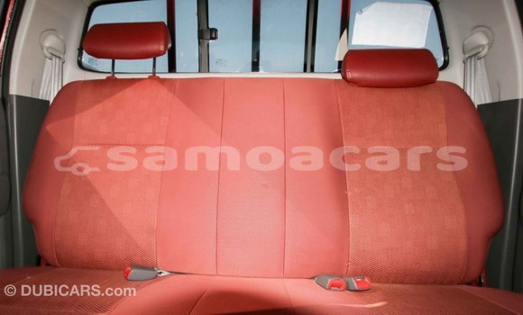 Acheter Import Voiture Toyota Hilux Rouge à Import - Dubai, A'ana Acheter Import Voiture Toyota Hilux Rouge à Import - Dubai, A'ana