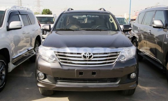 Acheter Import Voiture Toyota Fortuner Autre à Import - Dubai, A'ana Acheter Import Voiture Toyota Fortuner Autre à Import - Dubai, A'ana