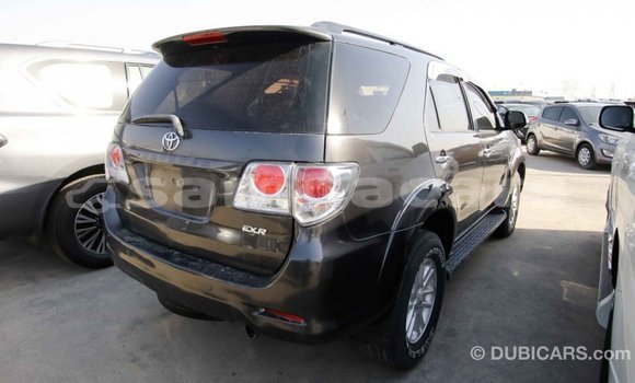 Acheter Import Voiture Toyota Fortuner Autre à Import - Dubai, A'ana Acheter Import Voiture Toyota Fortuner Autre à Import - Dubai, A'ana