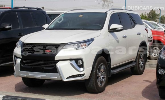 Buy Import Toyota Fortuner White Car in Import - Dubai in A'ana Buy Import Toyota Fortuner White Car in Import - Dubai in A'ana