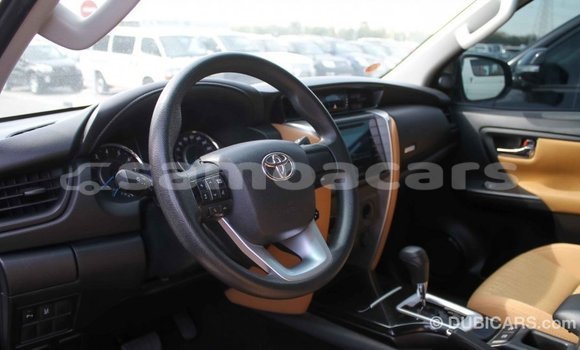 Buy Import Toyota Fortuner White Car in Import - Dubai in A'ana Buy Import Toyota Fortuner White Car in Import - Dubai in A'ana