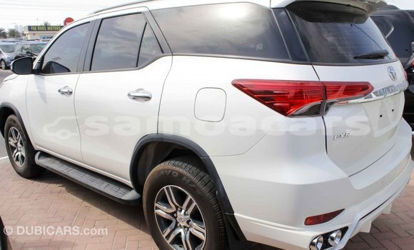Buy Import Toyota Fortuner White Car in Import - Dubai in A'ana Buy Import Toyota Fortuner White Car in Import - Dubai in A'ana