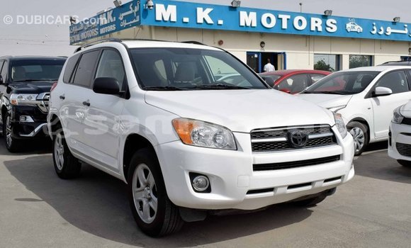 Acheter Import Voiture Toyota 4Runner Blanc à Import - Dubai, A'ana Acheter Import Voiture Toyota 4Runner Blanc à Import - Dubai, A'ana