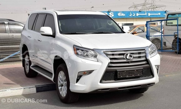 Acheter Import Voiture Lexus GX Blanc à Import - Dubai, A'ana Acheter Import Voiture Lexus GX Blanc à Import - Dubai, A'ana