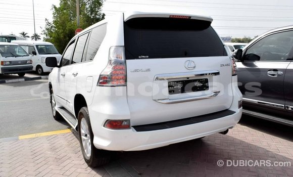 Acheter Import Voiture Lexus GX Blanc à Import - Dubai, A'ana Acheter Import Voiture Lexus GX Blanc à Import - Dubai, A'ana