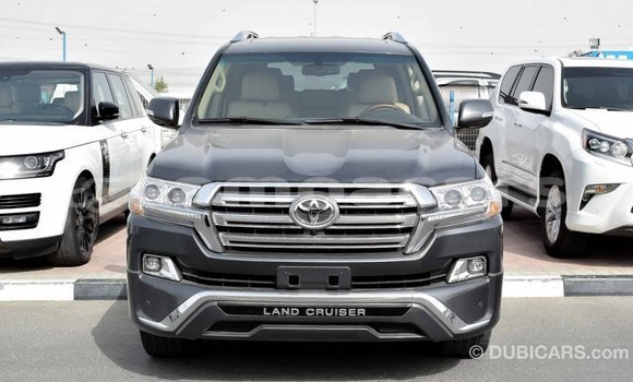 Buy Import Toyota Land Cruiser Other Car in Import - Dubai in A'ana Buy Import Toyota Land Cruiser Other Car in Import - Dubai in A'ana