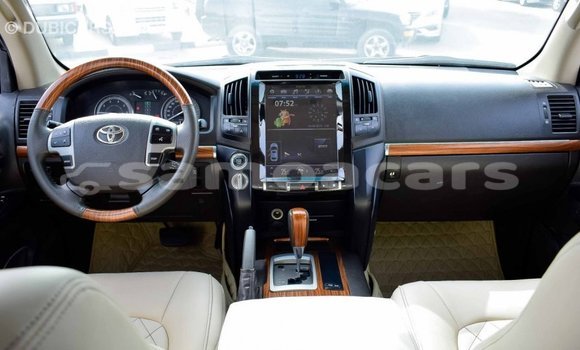 Buy Import Toyota Land Cruiser Other Car in Import - Dubai in A'ana Buy Import Toyota Land Cruiser Other Car in Import - Dubai in A'ana