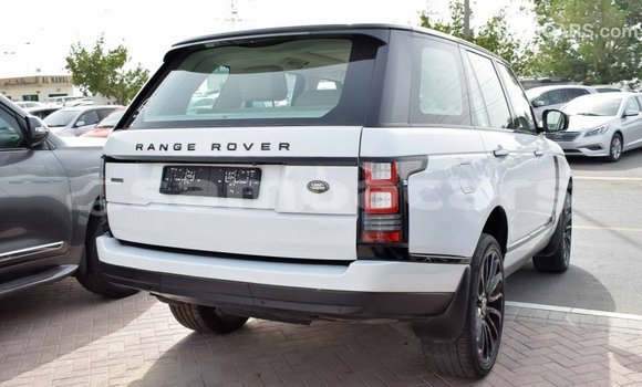 Acheter Import Voiture Land Rover Range Rover Blanc à Import - Dubai, A'ana Acheter Import Voiture Land Rover Range Rover Blanc à Import - Dubai, A'ana