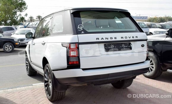 Acheter Import Voiture Land Rover Range Rover Blanc à Import - Dubai, A'ana Acheter Import Voiture Land Rover Range Rover Blanc à Import - Dubai, A'ana