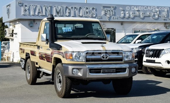 Buy Import Toyota Land Cruiser Beige Car in Import - Dubai in A'ana Buy Import Toyota Land Cruiser Beige Car in Import - Dubai in A'ana