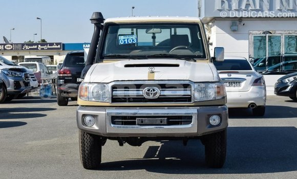 Buy Import Toyota Land Cruiser Beige Car in Import - Dubai in A'ana Buy Import Toyota Land Cruiser Beige Car in Import - Dubai in A'ana