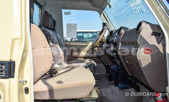Buy Import Toyota Land Cruiser Beige Car in Import - Dubai in A'ana Buy Import Toyota Land Cruiser Beige Car in Import - Dubai in A'ana