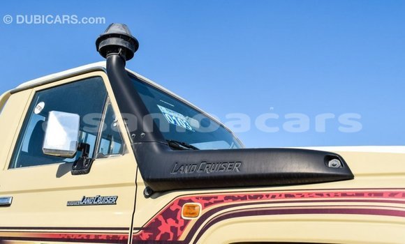 Buy Import Toyota Land Cruiser Beige Car in Import - Dubai in A'ana Buy Import Toyota Land Cruiser Beige Car in Import - Dubai in A'ana