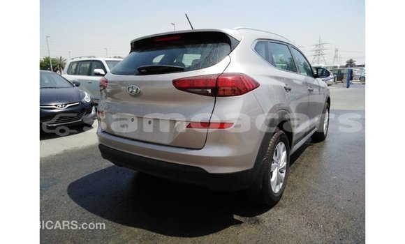 Buy Import Hyundai Tucson Other Car in Import - Dubai in A'ana Buy Import Hyundai Tucson Other Car in Import - Dubai in A'ana