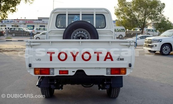 Buy Import Toyota Land Cruiser White Car in Import - Dubai in A'ana Buy Import Toyota Land Cruiser White Car in Import - Dubai in A'ana