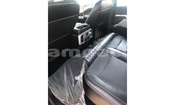 Buy Import Ford Club Wagon Other Car in Import - Dubai in A'ana Buy Import Ford Club Wagon Other Car in Import - Dubai in A'ana