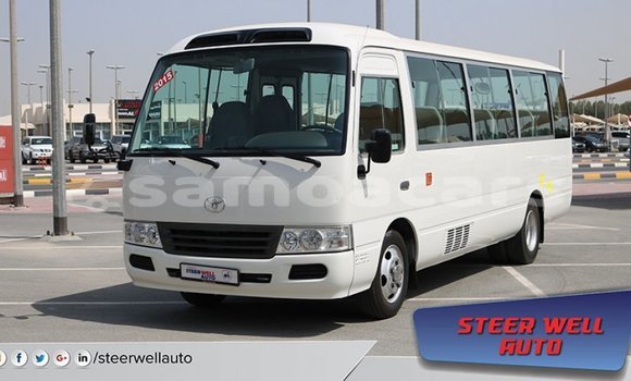 Acheter Import Voiture Toyota Coaster Blanc à Import - Dubai, A'ana Acheter Import Voiture Toyota Coaster Blanc à Import - Dubai, A'ana