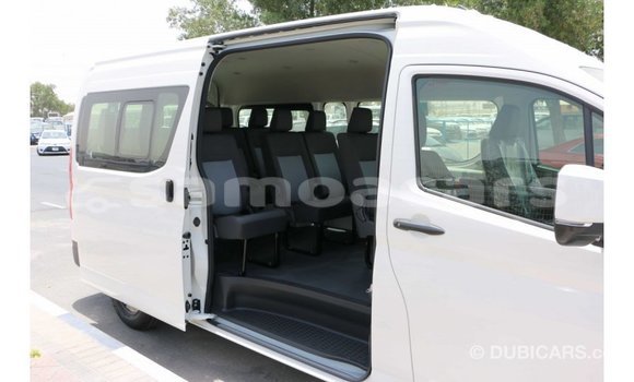 Acheter Import Voiture Toyota Hiace Blanc à Import - Dubai, A'ana Acheter Import Voiture Toyota Hiace Blanc à Import - Dubai, A'ana