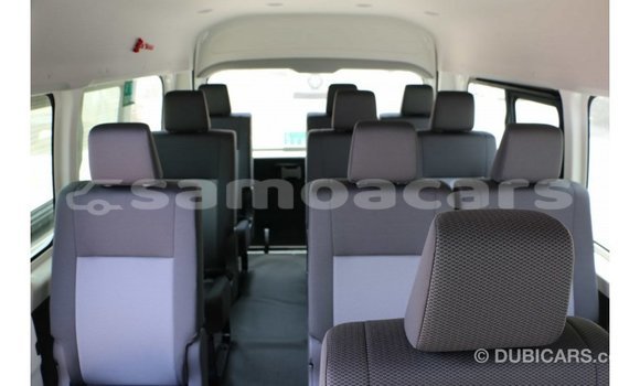 Acheter Import Voiture Toyota Hiace Blanc à Import - Dubai, A'ana Acheter Import Voiture Toyota Hiace Blanc à Import - Dubai, A'ana